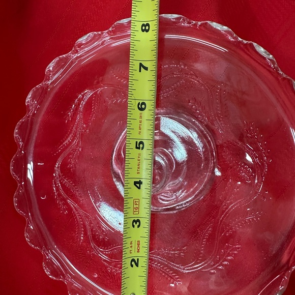 Vintage Crystal Cake Pedestal with Wheat design. - Picture 4 of 7